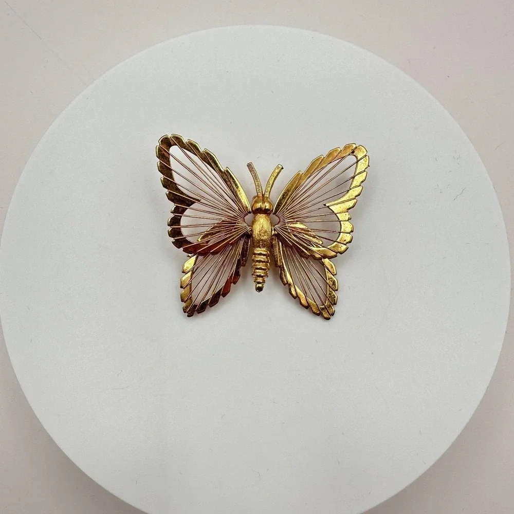 Vintage‎ 80s Gold Tone Wire Mesh Wing Butterfly Brooch Statement Pin Jewelry Y2K